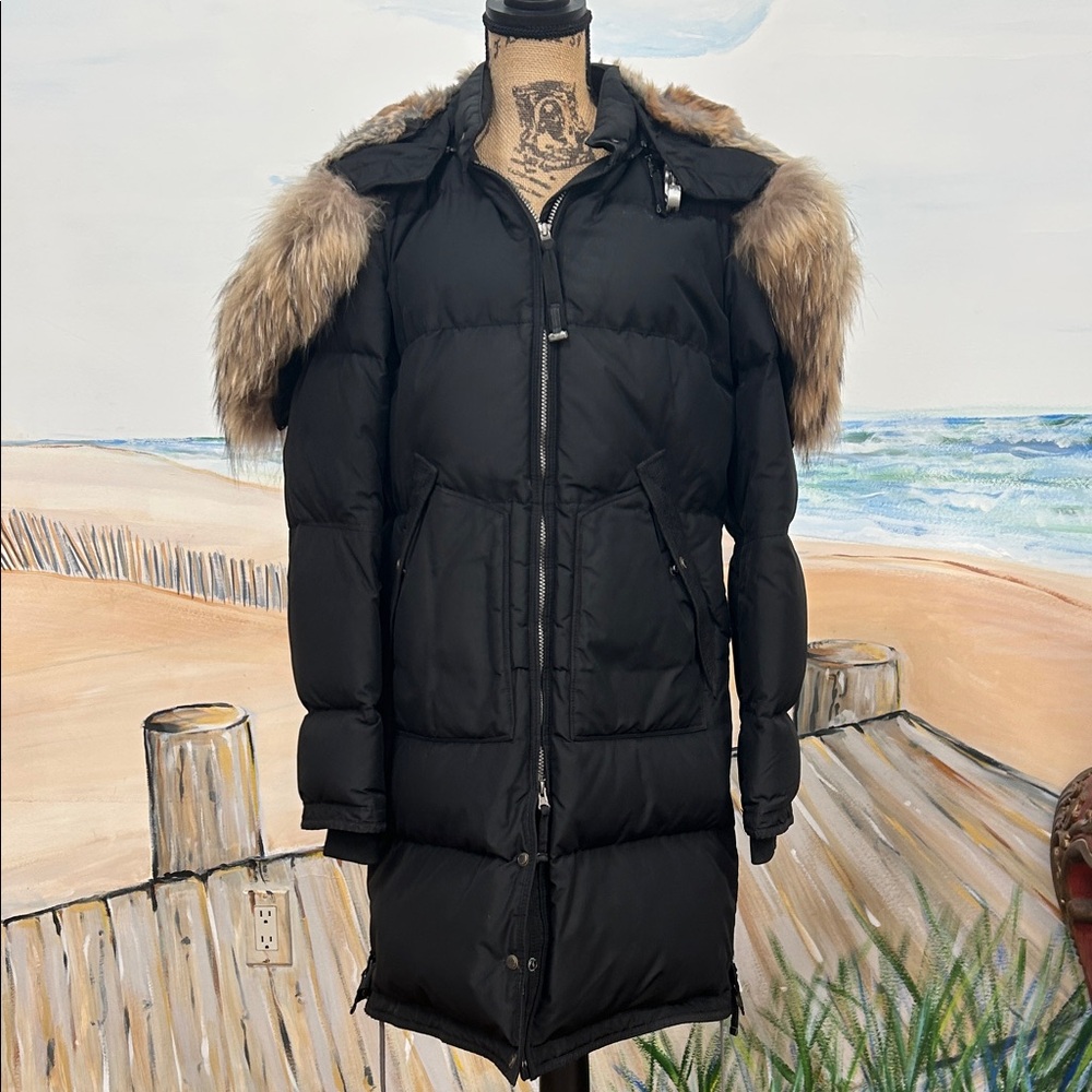 Woman’s Black Puffer Coat with Fur Trim